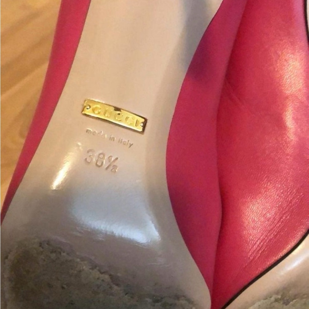 Gucci Women's Pink Peep-Toe Heels - Picture 6 of 6